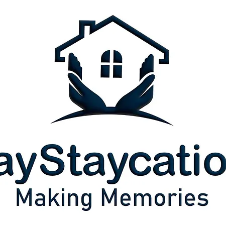 Tudor Delightful House Central Gloucester By Staystaycations Exterior photo